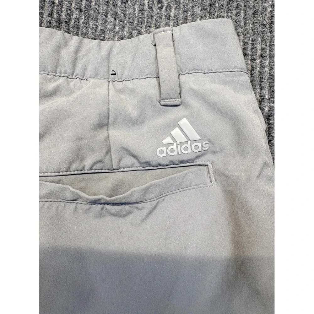 Adidas Mens Gray Golf Shorts Size 30 Flat Front Performance Activewear